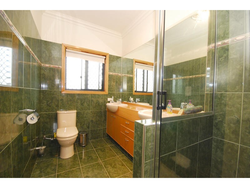 15 Barnes Court, Mount Crosby QLD 4306